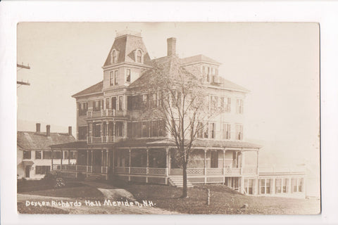 NH, MERIDEN - Dexter Richards Hall - Wooden Building - RPPC - H03059
