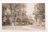 NH, No Conway - Edgewood, People, rocking chairs, car - RPPC - B06076