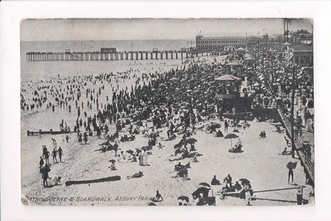 NJ, Asbury Park - Beach scene and boardwalk postcard - C17714