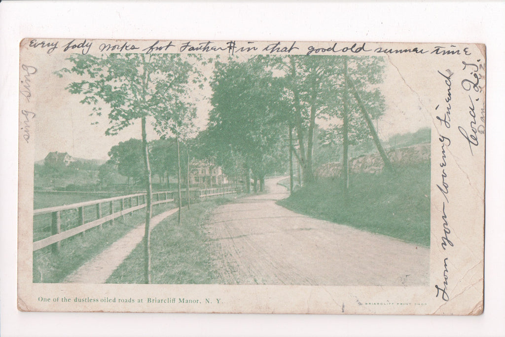 NY, BRIARCLIFF MANOR - One of the DUSTLESS oiled roads postcard - w03748