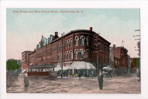 NY, GLOVERSVILLE - Main and West Fulton St, Tailor sign - D17208