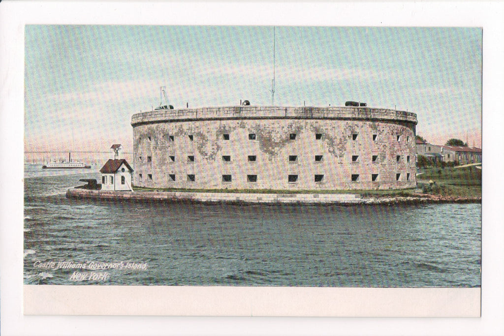 NY, NEW YORK CITY - Governors Island, Castle Williams - CP0737
