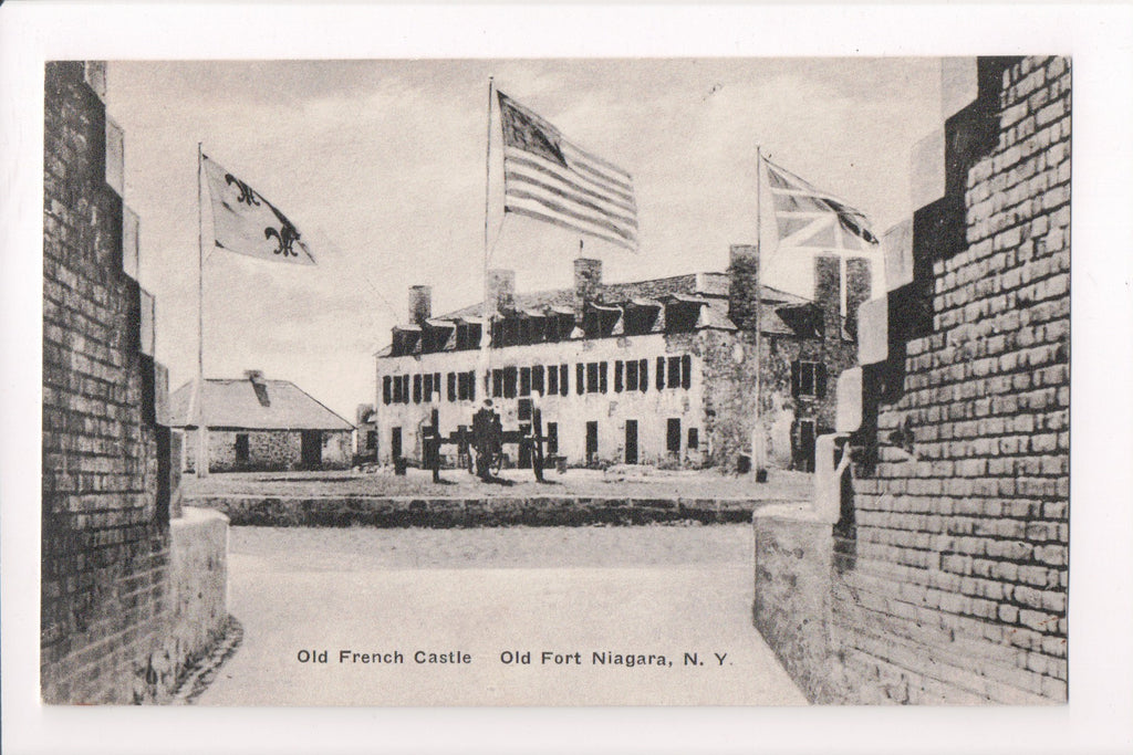 NY, Old Fort Niagara - Old French Castle, flags etc - A17068