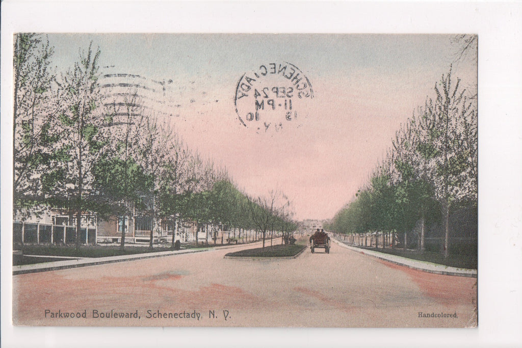 NY, Schenectady - Parkwood Boulevard postcard - K03127
