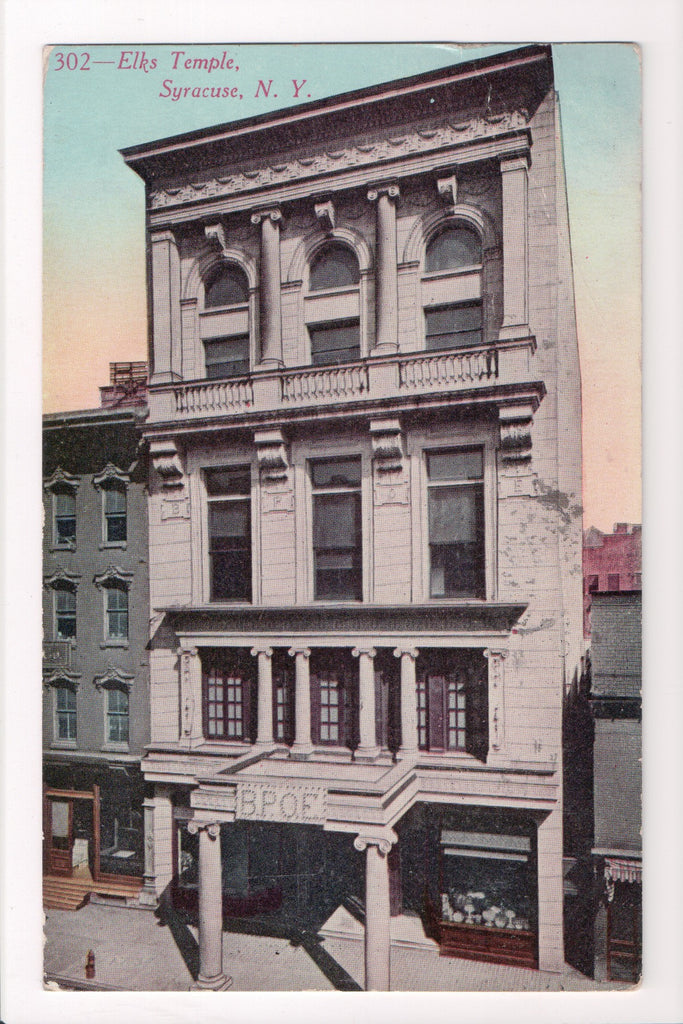 NY, Syracuse - Elks Temple, BPOE, fire hydrant postcard - D17427