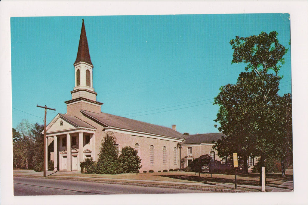 GA, Douglas - First Baptist Church postcard - Q-0154