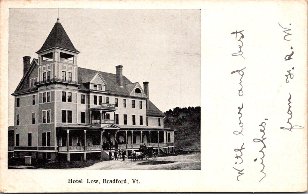 VT, BRADFORD - Hotel Low, people, horse and carriage - 1905 postcard - R00166