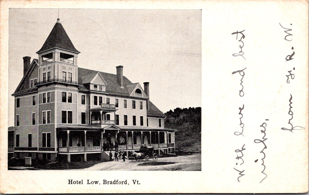 VT, Bradford - Hotel Low, people, horse and carriage - 1905 postcard - R00166