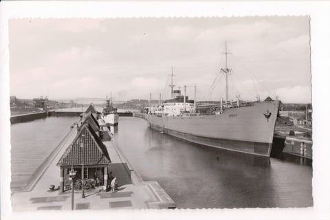 Ship Postcard - SAREK - Kiel Holtenau - Schleuse - RPPC - F1709