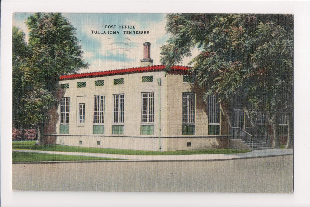 TN, Tullahoma - Post Office postcard - F09123