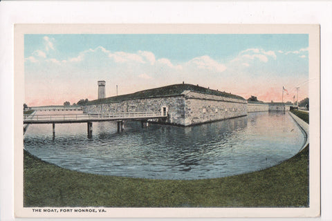 VA, Fort Monroe - The Moat, main sallyport - vintage postcard - C06774