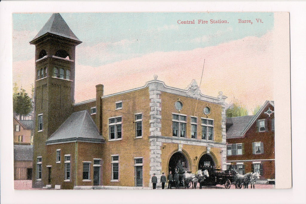 VT, Barre - Central Fire Station, men, fire wagons with horses - R00281