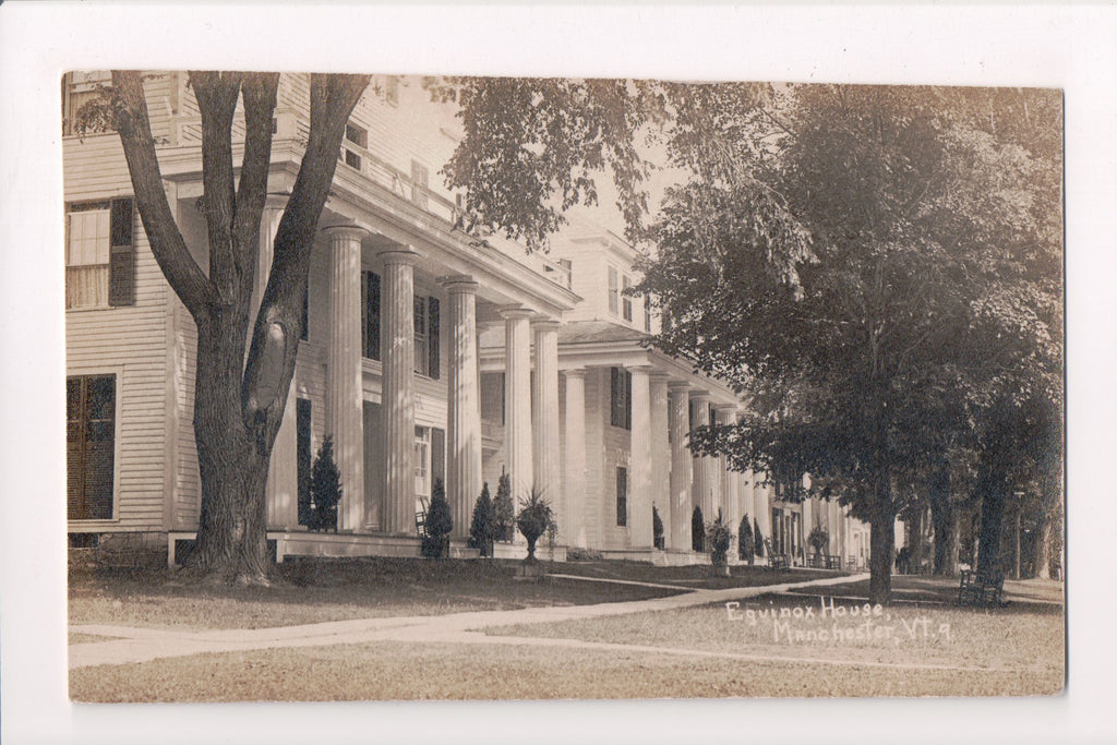 VT, Manchester - Equinox House - Albert Smith RPPC - B06053