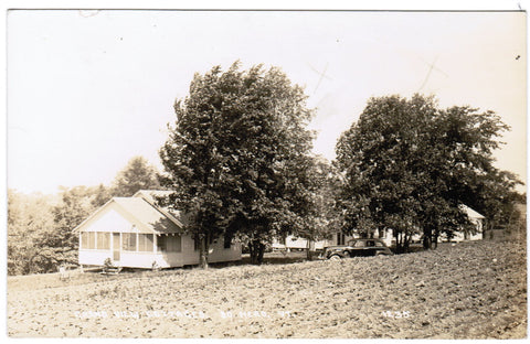 VT, So Hero - Grand View Cottages, old car - RPPC - SH7201