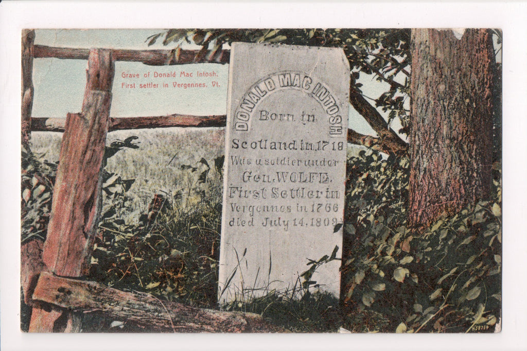 VT, VERGENNES - Donald Mac Intosh Gravestone closeup - SH7088