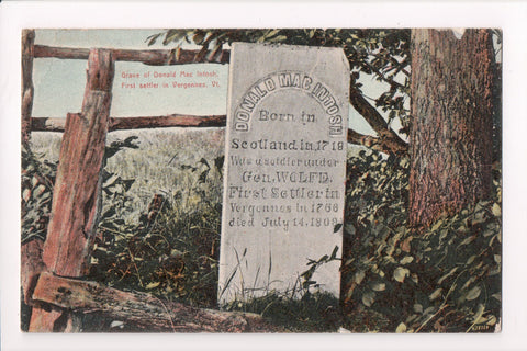 VT, VERGENNES - Donald Mac Intosh Gravestone closeup - SH7088