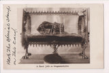 Foreign postcard - HUNGARY - A Szent Jobb az Gvegszekrenyben - w00360
