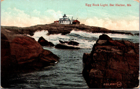 ME, Bar Harbor - Egg Rock Light,  Lighthouse, Light House buildings postcard - w