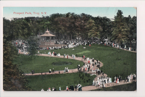 NY, TROY - Prospect Park, crowds, gazebo 1907 postcard - w03167