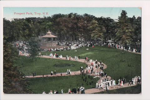 NY, Troy - Prospect Park, crowds, gazebo 1907 postcard - w03167