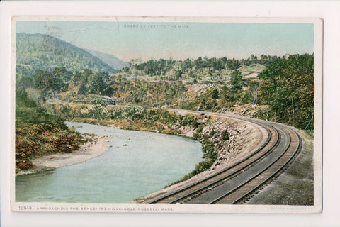MA, Russell (near) - Approaching the Berkshire Hills - w03493