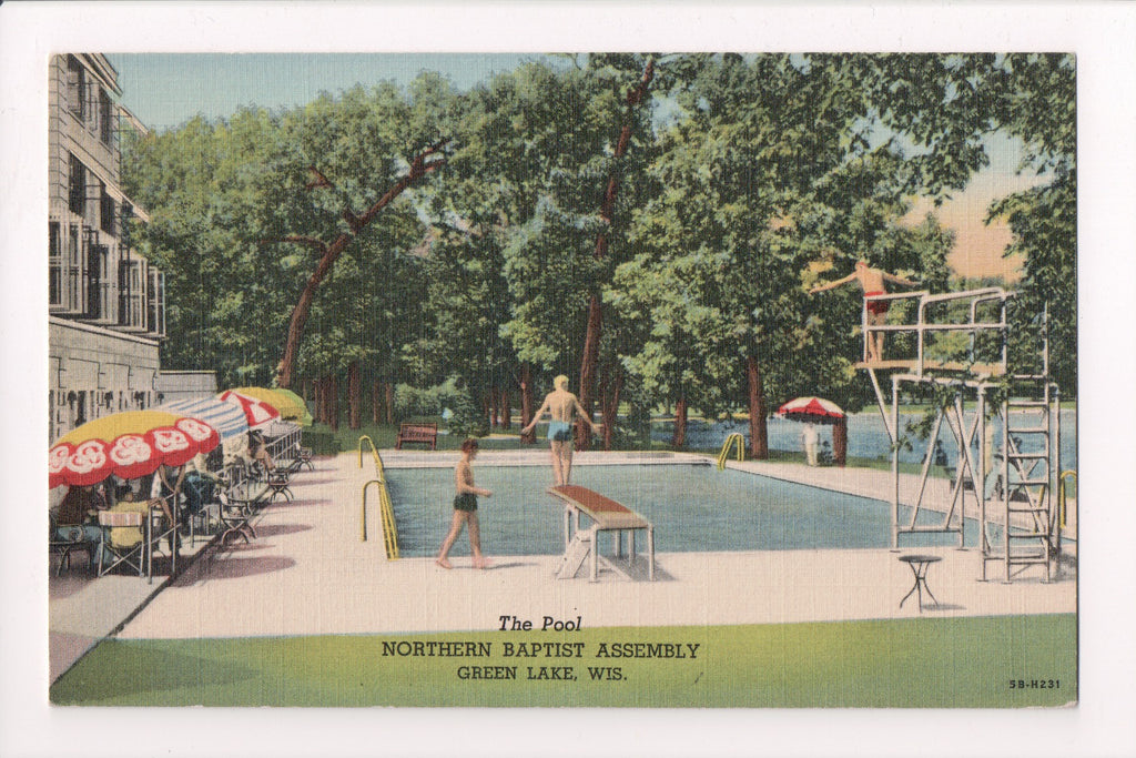 WI, Green Lake - Northern Baptist Assembly, The Pool, kids diving - R00472