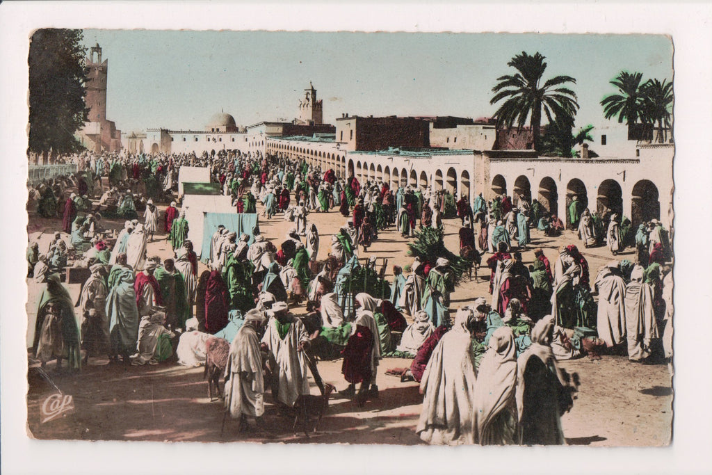 Foreign postcard - Casablanca?, Morocco - Le Marche - RPPC - WV0024