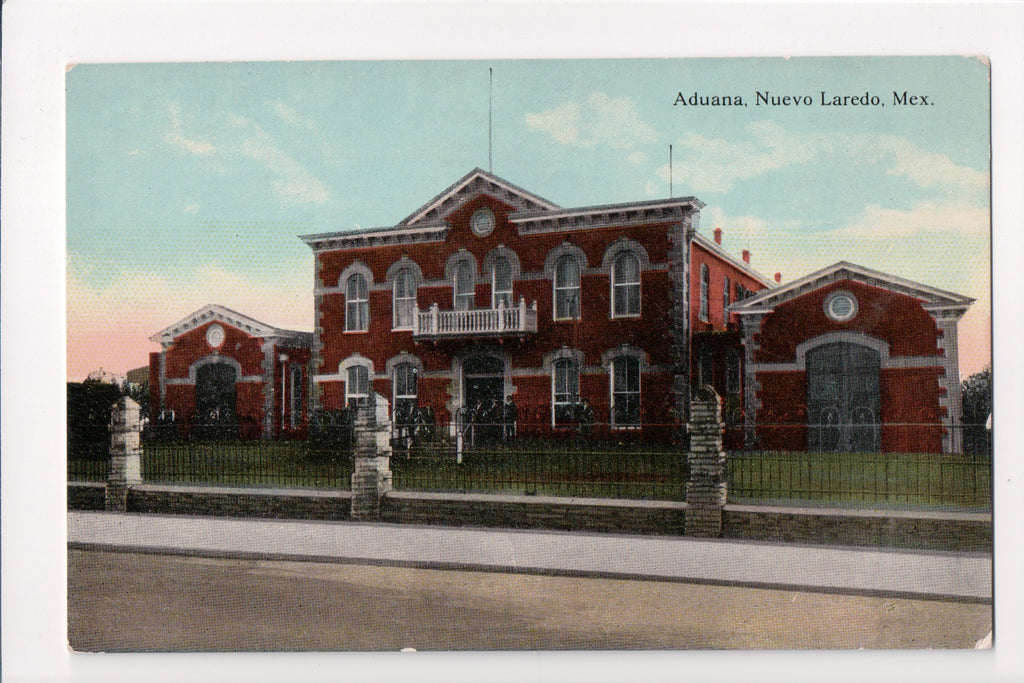 Foreign postcard - NUEVO LAREDO, Mexico - New Laredo - customs, aduana - w01288