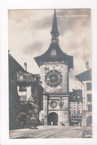 Foreign postcard - BERN der ZEITGLOCKENTURM RPPC - w05023