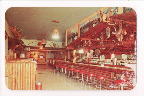 WY, Dubois - Rustic Pine Tavern interior - Vintage postcard - 400097