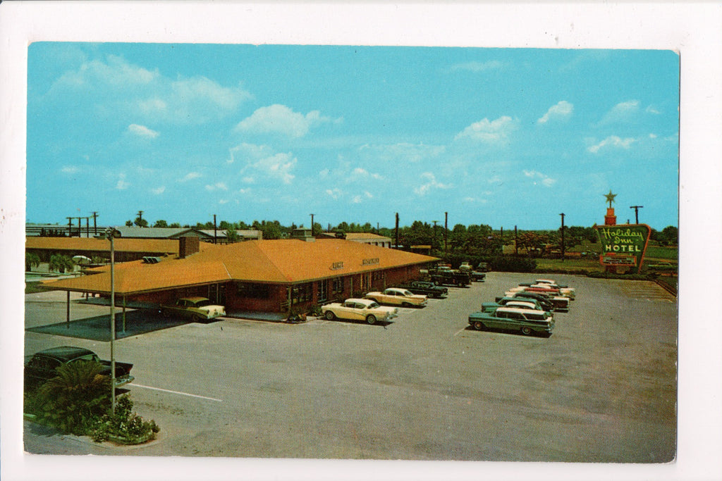 LA, Alexandria - HOLIDAY INN postcard - MacArthur Drive @ North Circle - B05080