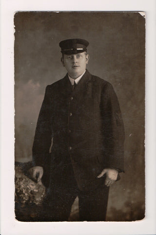Military Man in uniform - posing - RPPC - b08295