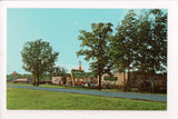 MI, Muskegon - HOLIDAY INN postcard - near Mona Lake - B18088