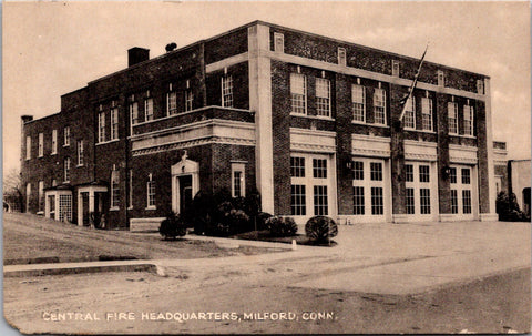 CT, Milford - Central Fire Headquarters - Collotype postcard - G17237