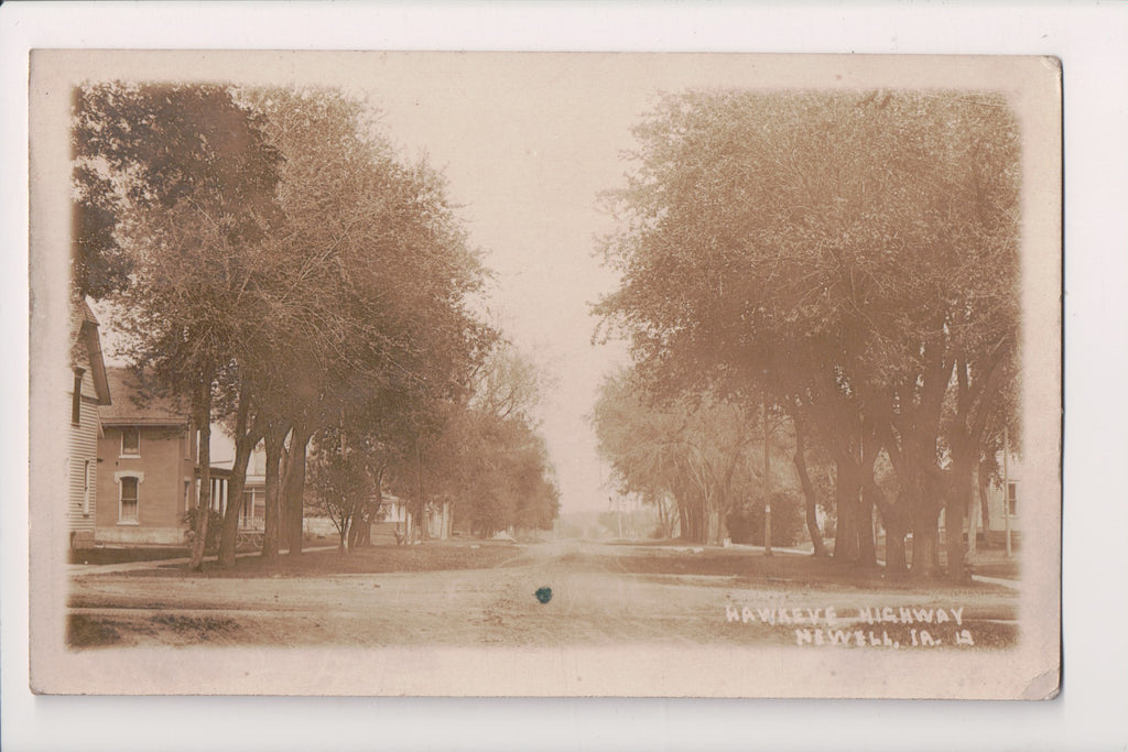 IA, NEWELL - Hawkeye Highway - street scene, bike (original SOLD) SL2770