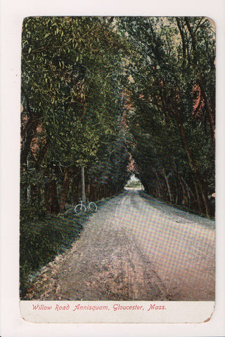 MA, Gloucester - Willow Road Annisquam - white wheeled bike - w01543