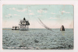 MA, BOSTON HARBOR - Bug Light, Lighthouse postcard - w01554