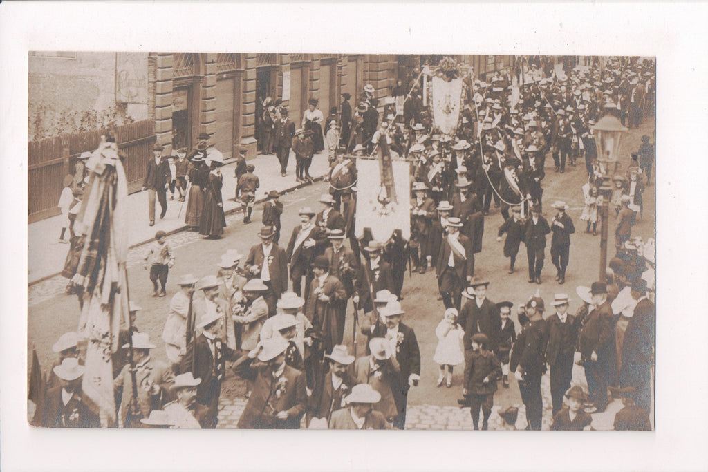 Misc - Parade of some Benevolent society? - Germany - Panorama sign - w02825