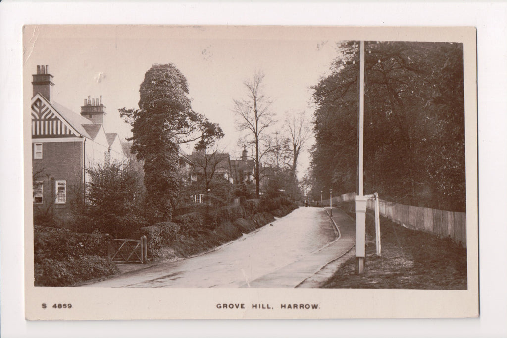 Foreign postcard - HARROW - Grove Hill postcard - JR0123