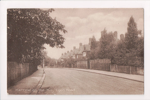 Foreign postcard - Harrow on the Hill - Lyon Road - @1918 postcard - JR0122