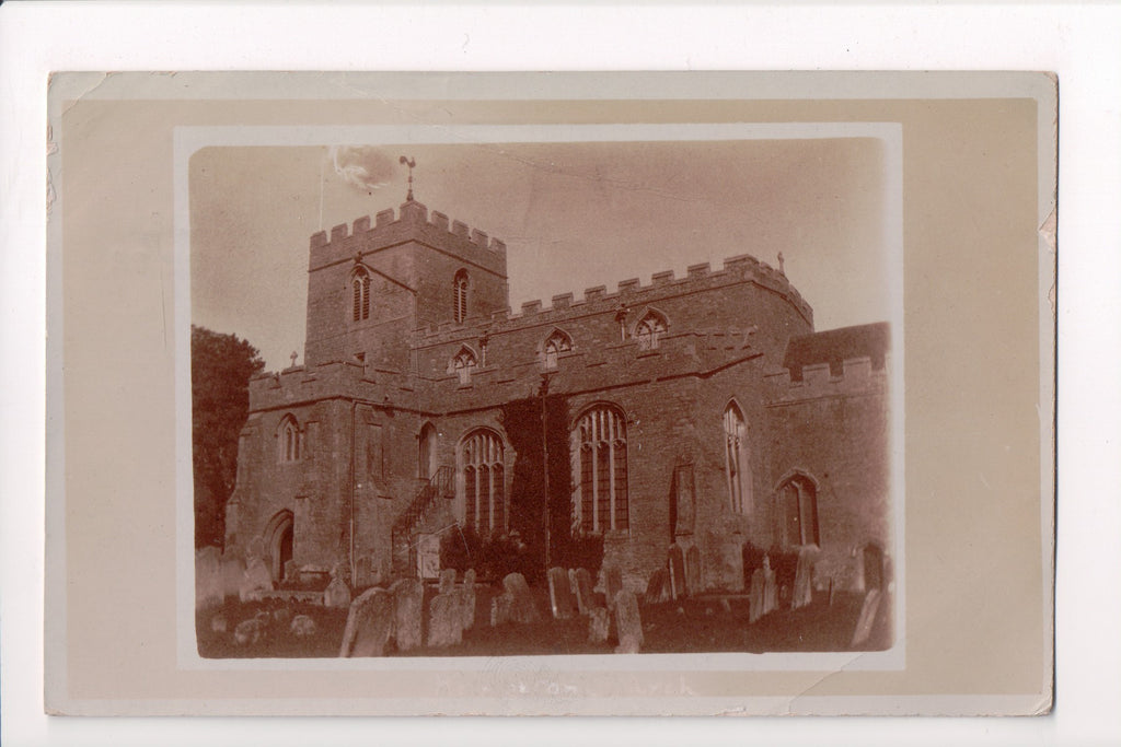 Foreign postcard - KEMPSTON, Bedfordshire, UK - Cemetery, graves, church - JR002