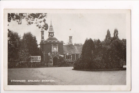 Foreign postcard - Stanmore, UK - Railway Station, Railway Collecting Van - JR01